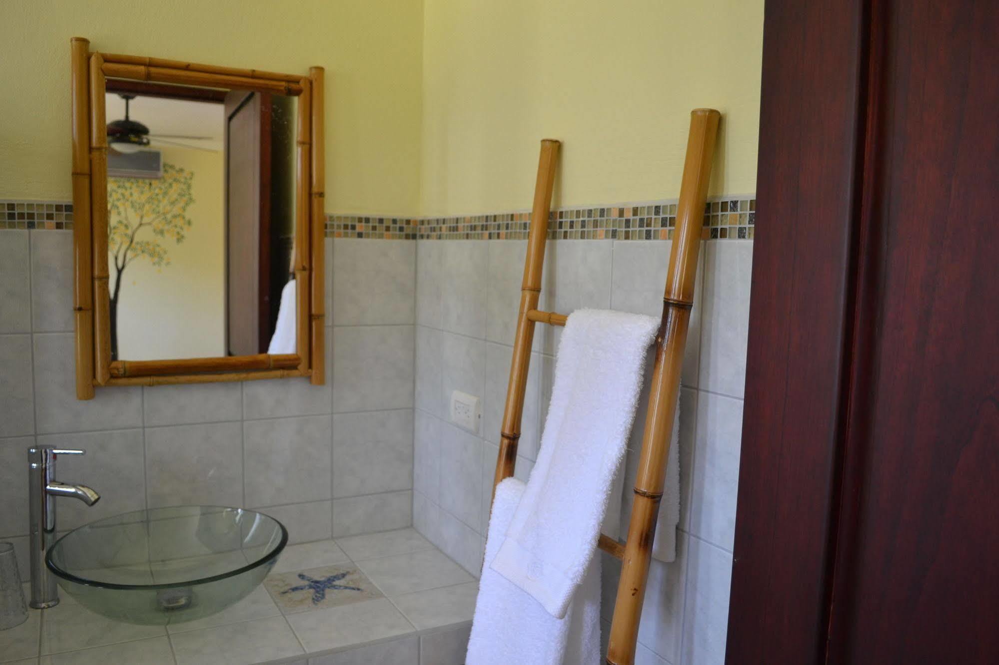 Mavi Surf Hotel Dominical Ngoại thất bức ảnh